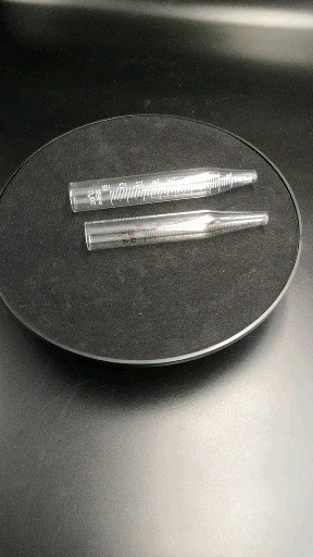 Apparecchio da laboratorio Vetro conico graduato Cono corto Chiusura sicura Provette centrifughe per ultrafiltrazione delle urine 15 ml